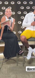 Kay Adams feet photo thumbnail