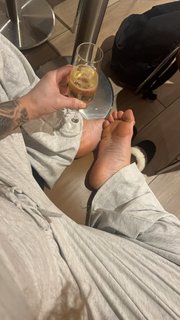 Kay Hansen feet photo thumbnail