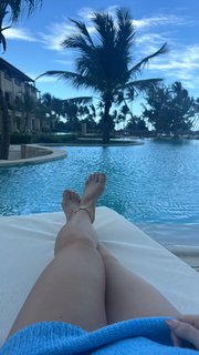 Kay Hansen feet photo thumbnail