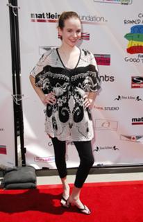 Kay Panabaker feet photo thumbnail