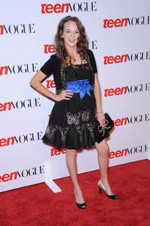 Kay Panabaker feet photo thumbnail