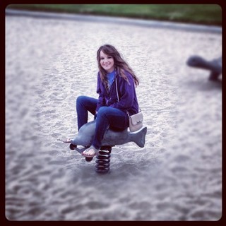 Kay Panabaker feet photo thumbnail