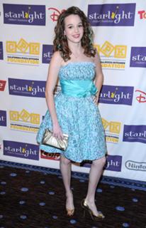 Kay Panabaker feet photo thumbnail