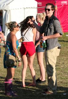Kaya Scodelario feet photo thumbnail