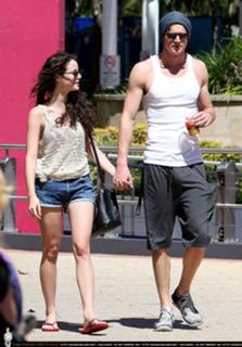 Kaya Scodelario feet photo thumbnail