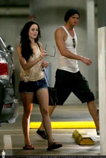 Kaya Scodelario feet photo thumbnail