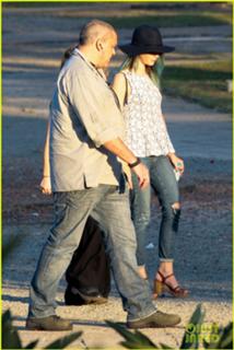 Kaya Scodelario feet photo thumbnail