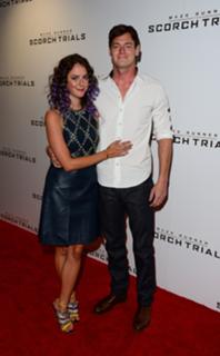 Kaya Scodelario feet photo thumbnail