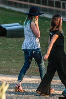 Kaya Scodelario feet photo thumbnail
