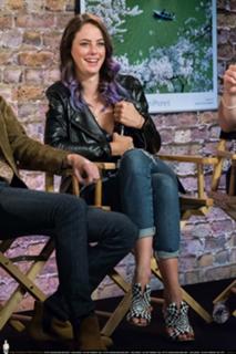 Kaya Scodelario feet photo thumbnail