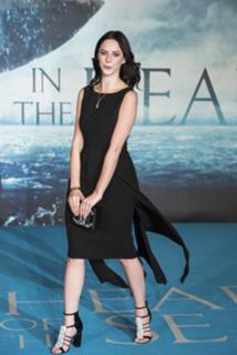 Kaya Scodelario feet photo thumbnail