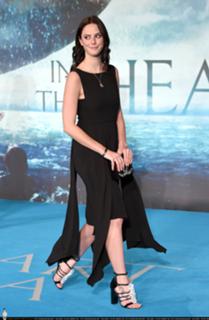 Kaya Scodelario feet photo thumbnail