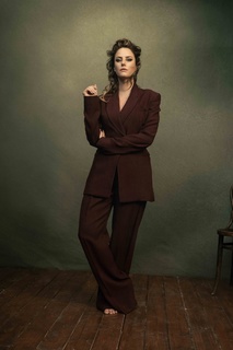 Kaya Scodelario feet photo thumbnail