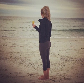 Kayce Smith feet photo 2