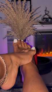 Kaychelle Dabney feet photo thumbnail