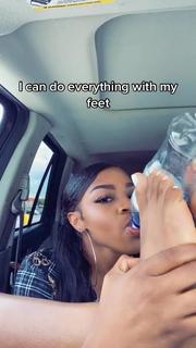 Kaychelle Dabney feet photo thumbnail