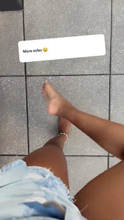 Kaychelle Dabney feet photo thumbnail