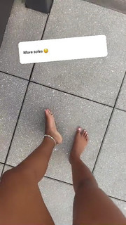 Kaychelle Dabney feet photo thumbnail
