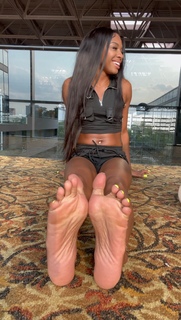 Kaychelle Dabney feet photo thumbnail