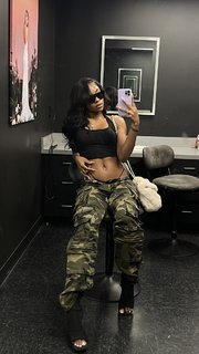 Kaychelle Dabney feet photo thumbnail