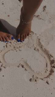 Kaychelle Dabney feet photo thumbnail