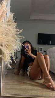 Kaychelle Dabney feet photo thumbnail