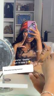 Kaychelle Dabney feet photo thumbnail