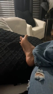 Kaychelle Dabney feet photo thumbnail