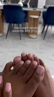 Kaychelle Dabney feet photo thumbnail