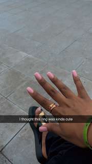 Kaychelle Dabney feet photo thumbnail