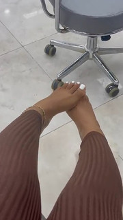 Kaychelle Dabney feet photo thumbnail