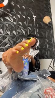 Kaychelle Dabney feet photo thumbnail