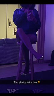 Kaychelle Dabney feet photo thumbnail