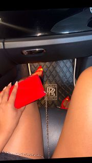 Kaychelle Dabney feet photo thumbnail