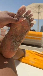 Kaychelle Dabney feet photo thumbnail