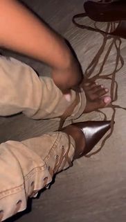 Kaychelle Dabney feet photo thumbnail