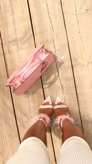 Kaychelle Dabney feet photo 6