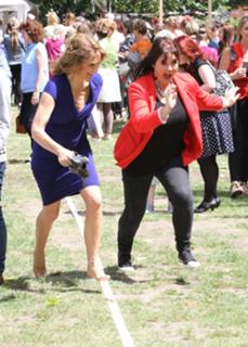 Kaye Adams feet photo 20