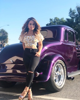 Kayla Becker feet photo thumbnail