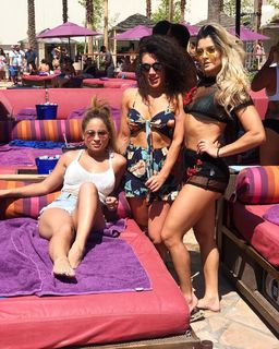 Kayla Becker feet photo thumbnail