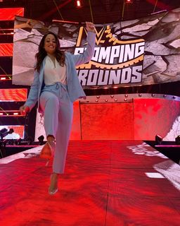 Kayla Becker feet photo thumbnail