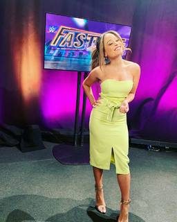 Kayla Becker feet photo thumbnail