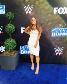 Kayla Becker feet photo thumbnail