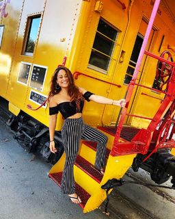 Kayla Becker feet photo thumbnail