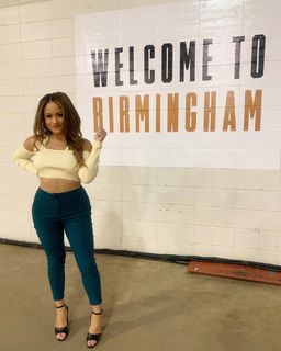 Kayla Becker feet photo thumbnail