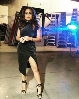 Kayla Becker feet photo thumbnail