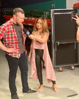 Kayla Becker feet photo thumbnail