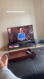 Kayla Becker feet photo thumbnail