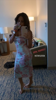 Kayla Becker feet photo thumbnail