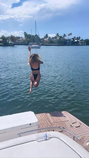 Kayla Becker feet photo thumbnail